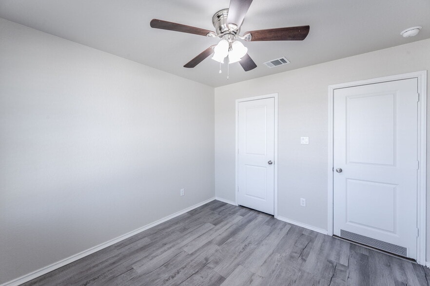 Building Photo - 360 Agave Cir