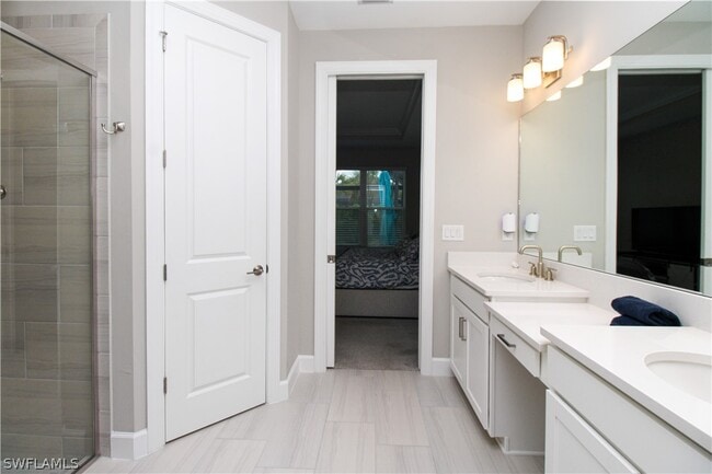 Building Photo - 15565 Vittorio St