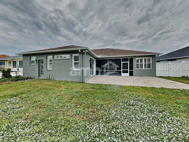 Building Photo - 767 Planters Manor Way