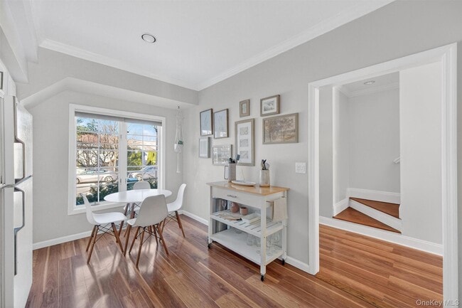 Building Photo - 90 Roundtree Ct