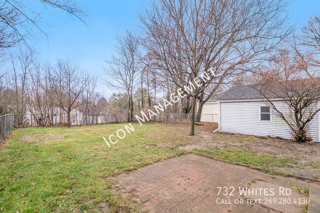 Building Photo - 732 Whites Rd