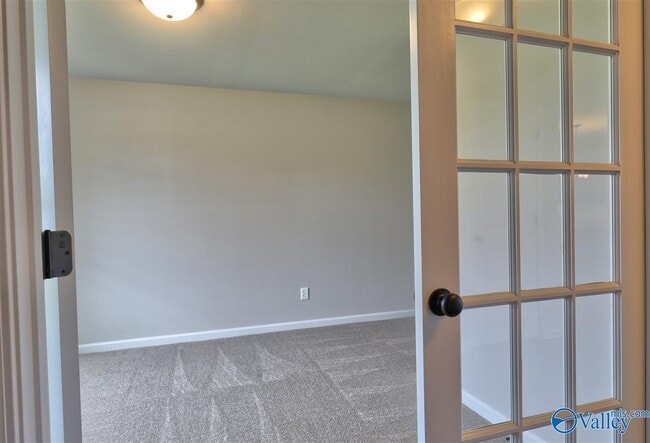 Building Photo - 152 Heritage Way Dr
