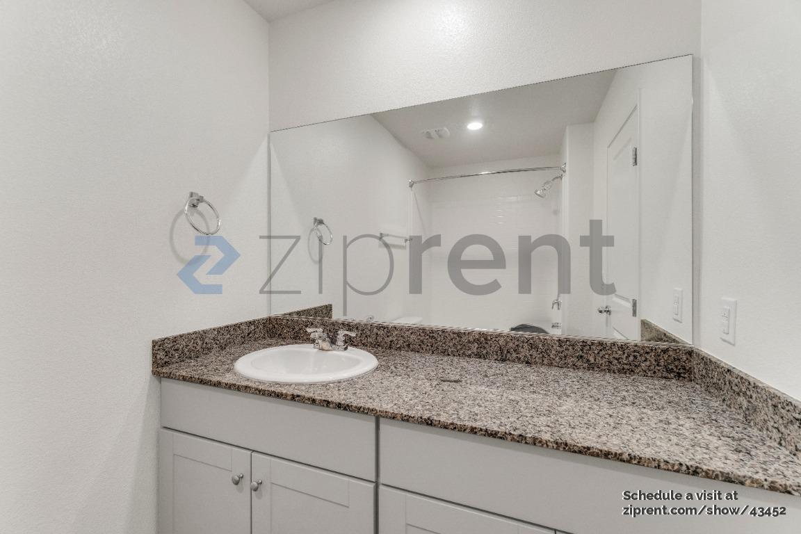 Building Photo - 4118 Lunar Cyn Ave