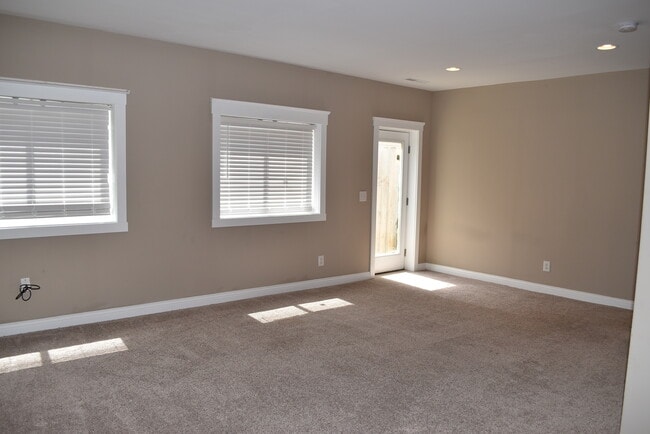 Building Photo - 2107 Herrick Ave