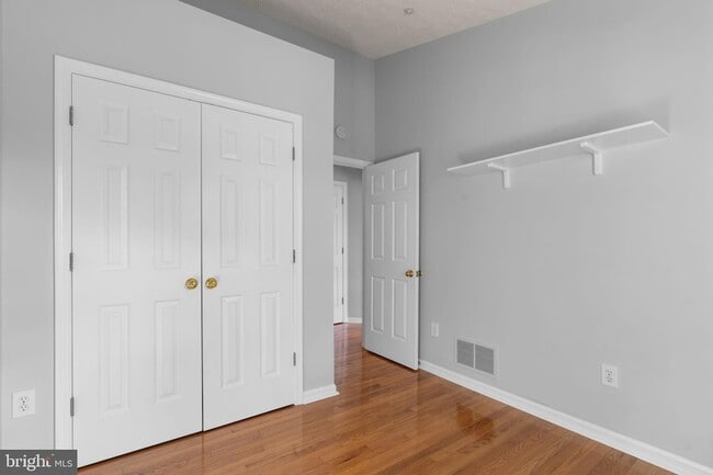 Building Photo - 6116 Starburn Path
