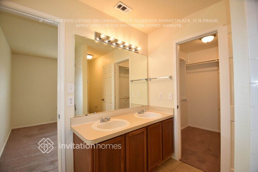 Building Photo - 1805 White Feather Ln