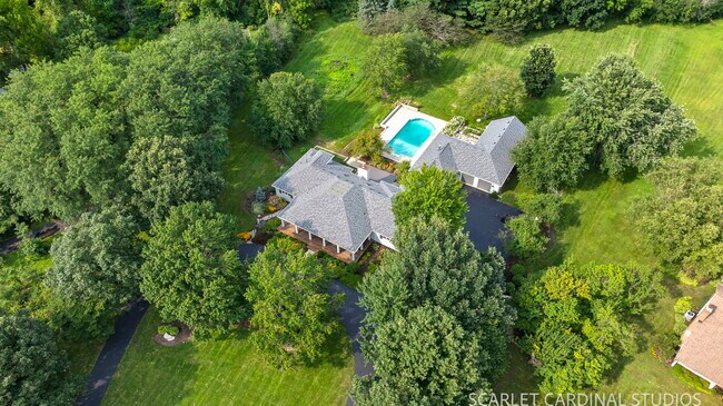 Building Photo - 38W064 Tanglewood Dr