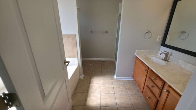 Building Photo - 60 Cobblestone Dr