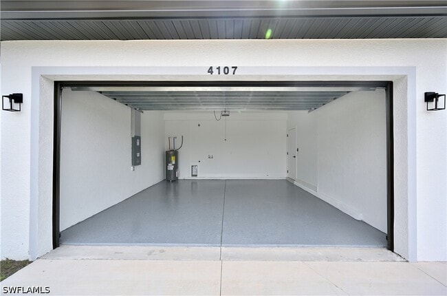 Building Photo - 4107 13th St SW