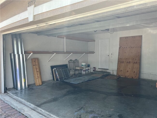 Building Photo - 9999 Chiana Cir