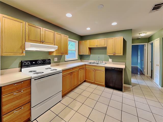 Building Photo - 412 Harrison Ln