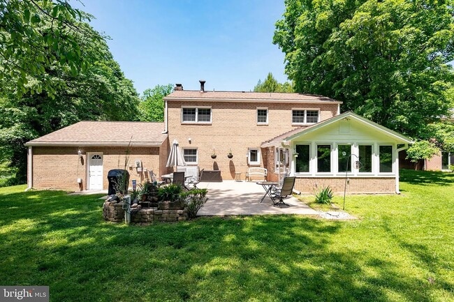 Building Photo - 11503 Vale Rd