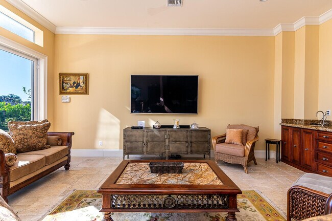 Building Photo - 580 Admirals Way