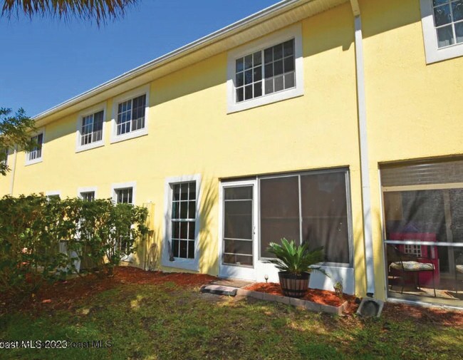 Building Photo - 400 Yellow Tail Ln