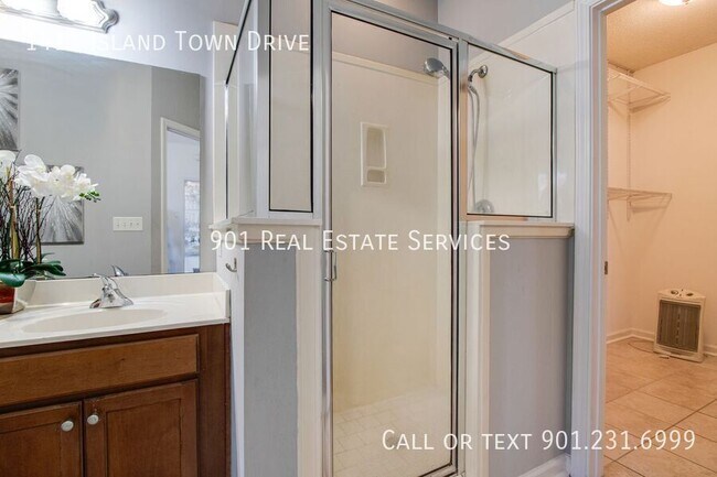 Building Photo - 1417 Island Town Dr