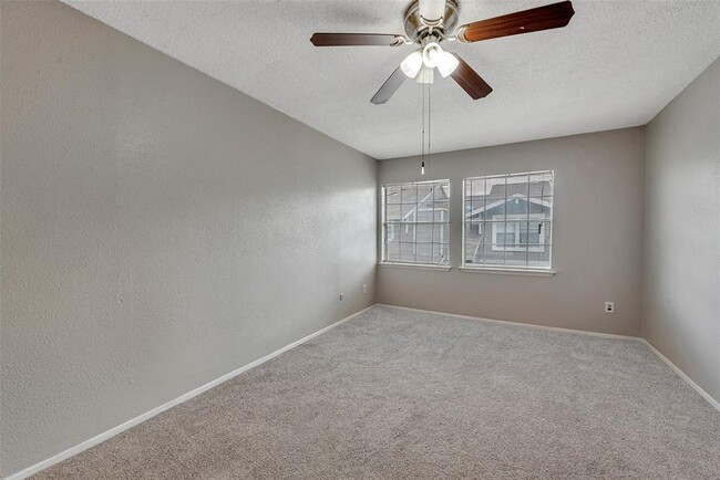 Building Photo - 6345 Cattails Ln