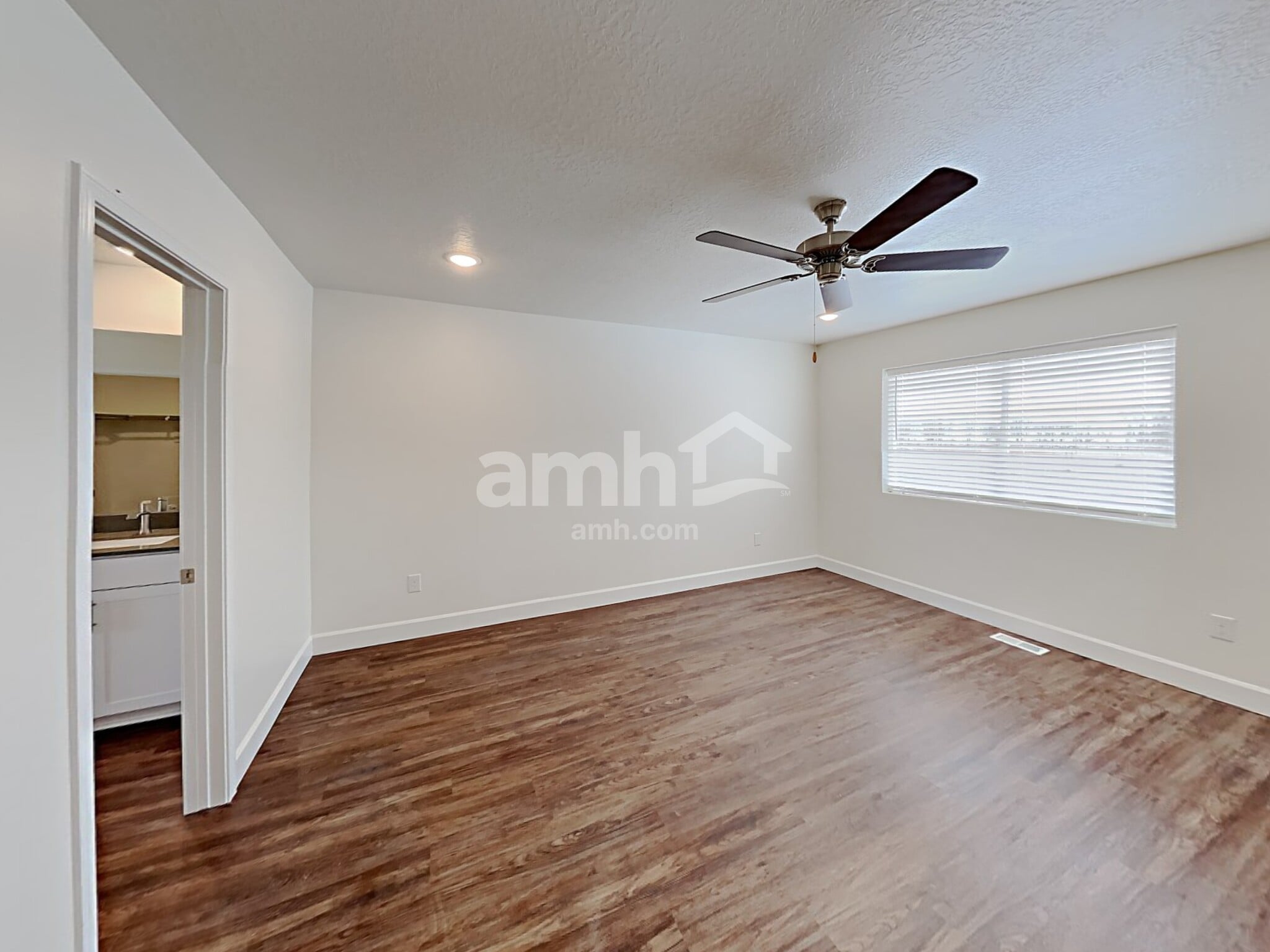 Building Photo - 1419 Perelle Ln