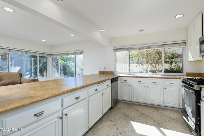 Building Photo - 2872 E Panamint Ct