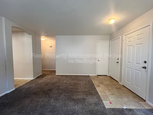 Building Photo - 14751 W Redfield Rd