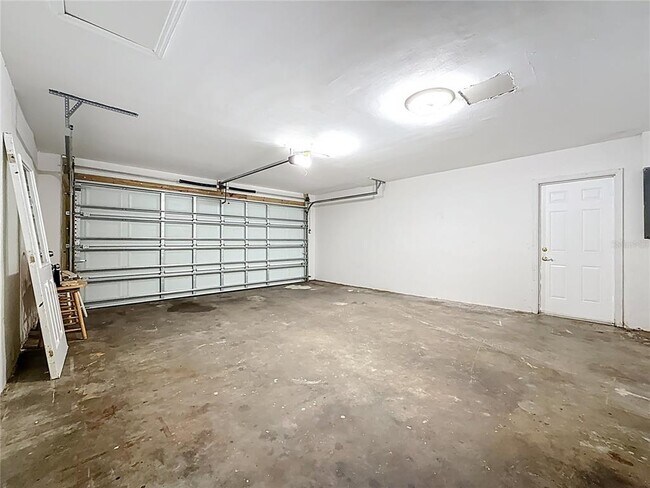 Building Photo - 1614 Braund Ave