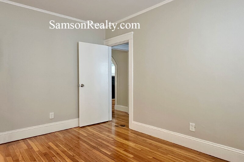 Building Photo - 18 Aldrich Terrace