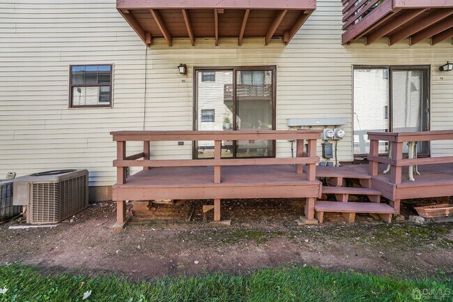 Building Photo - 713 Orlando St