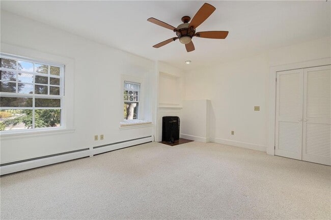 Building Photo - 107 Old Beach Rd