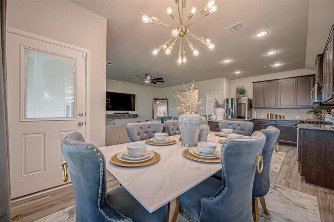 Building Photo - 24411 Skytrail Dr