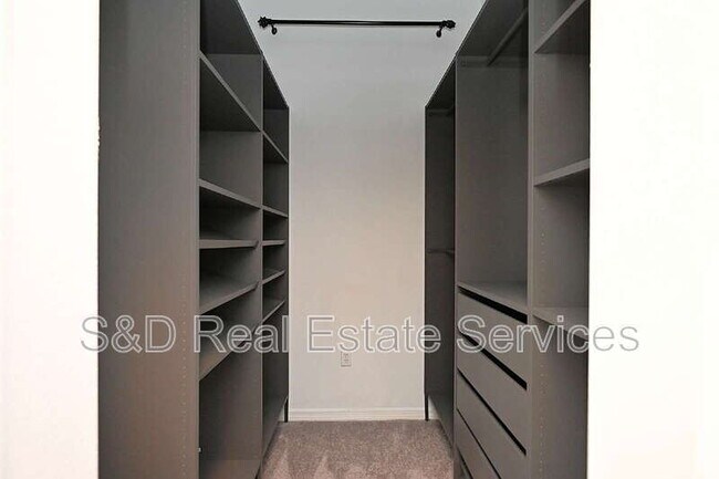 Building Photo - 7147 Cedarcrest Blvd