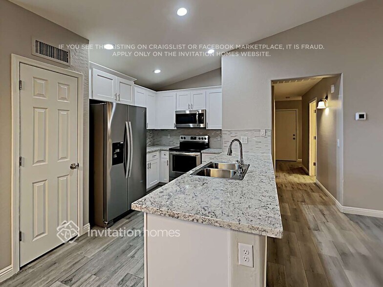 Building Photo - 12523 W St Moritz Ln
