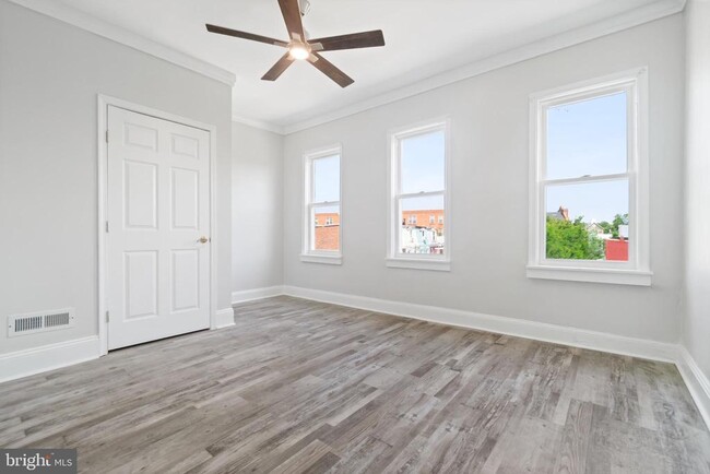 Building Photo - 2547 Ashton St