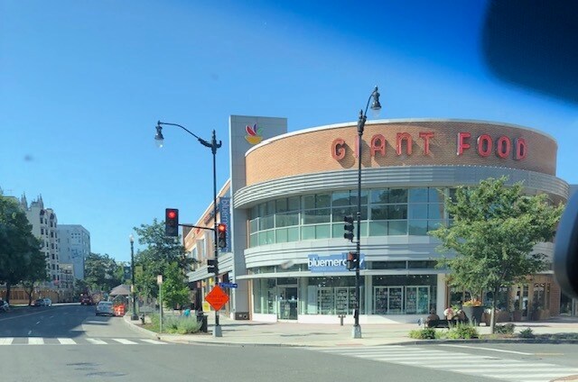 Building Photo - 4201 Cathedral Ave NW