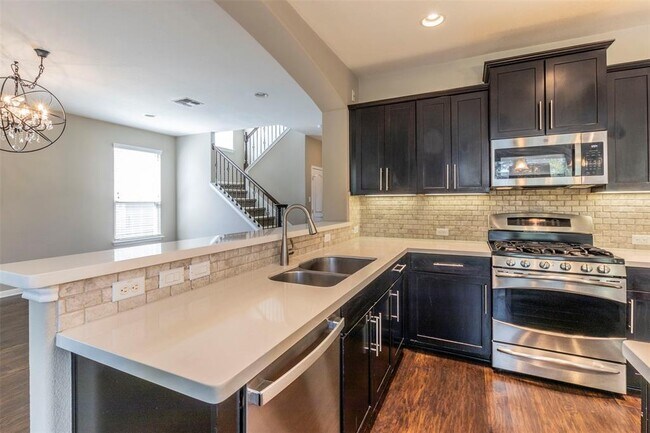 Building Photo - 12701 Brycen Ct