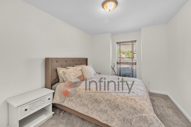 Building Photo - 19346 Sunset Springs Dr