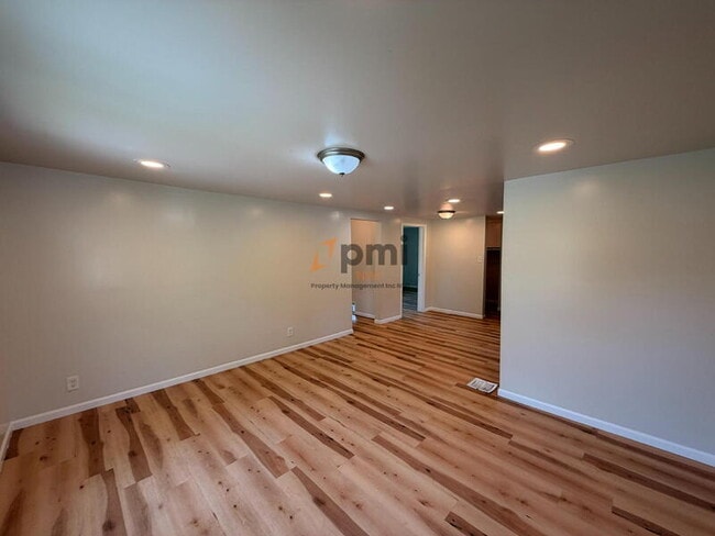 Building Photo - 4816 Massachusetts St