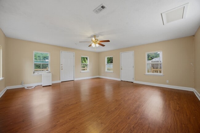 Building Photo - 5054 Lancashire Ct