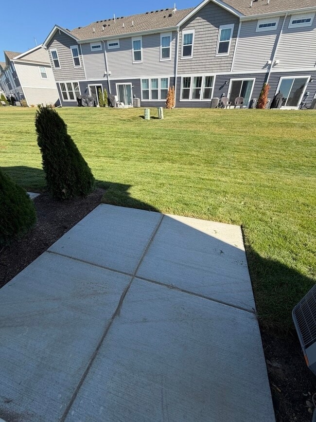 Building Photo - 12058 Jordi Rd