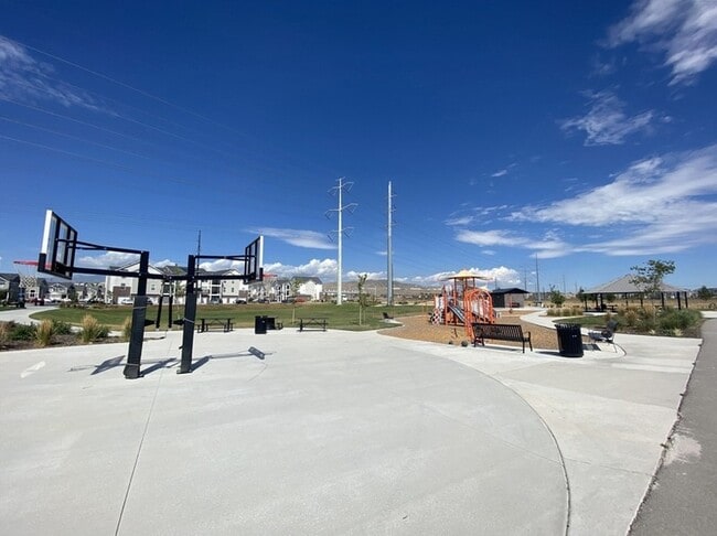 Building Photo - 3727 W 1530 N