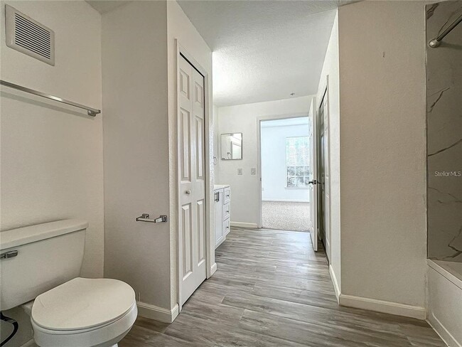 Building Photo - 13028 Plantation Park Cir