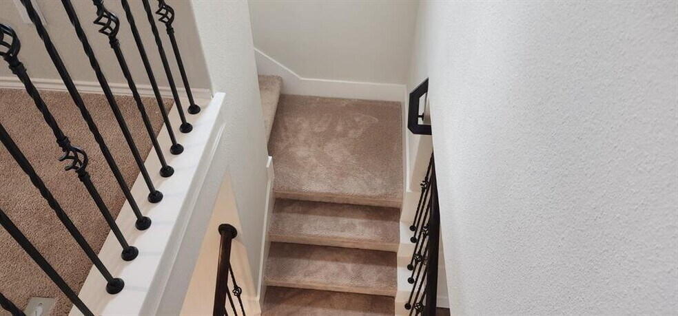 Building Photo - 8706 Sunbury Oak Cir