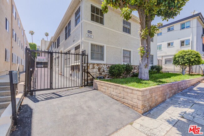 Building Photo - 1643 N Formosa Ave