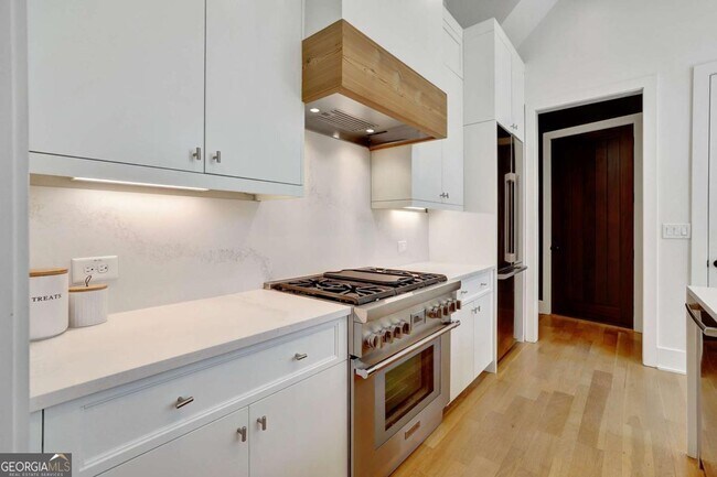 Building Photo - 118 Gainey Ln