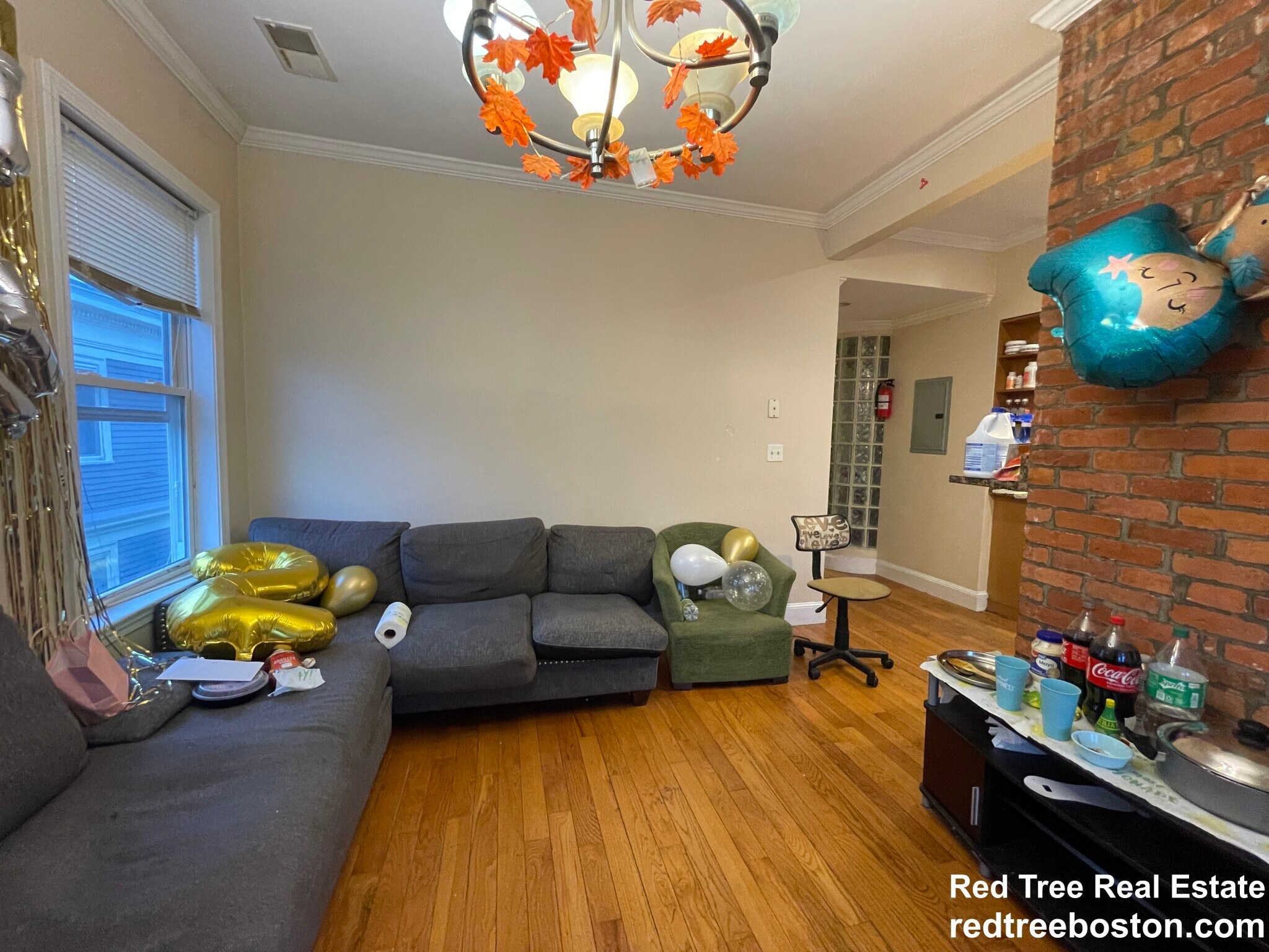 Building Photo - 30 Circuit St