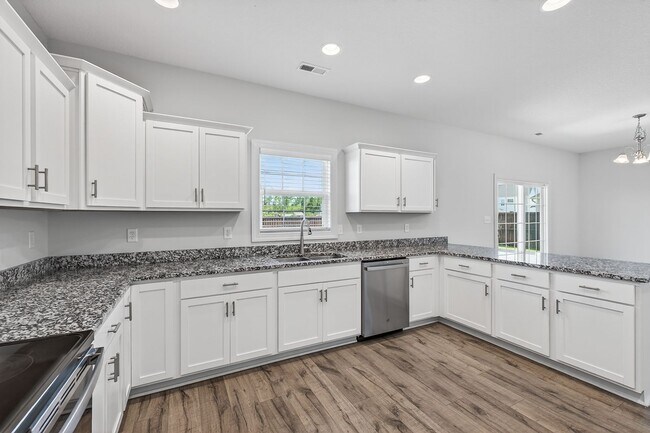 Building Photo - Welcome to Onslow Bay
