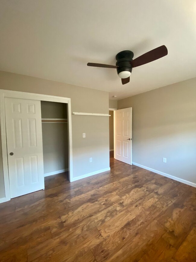 Building Photo - Cute and Cozy Updated 3 bedroom Home