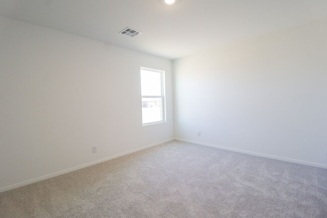 Building Photo - New Build 3 Bedroom Home Available For Immediate Move In!! Robninson Ranch