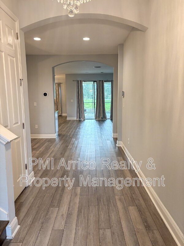 Building Photo - 12860 Satin Lily Dr