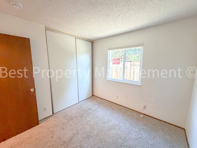 Building Photo - Great Shape Single Family Home near Fremont Bart Station