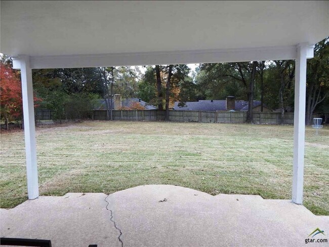 Building Photo - Coming Soon! Beautiful 3 bedroom 2 bath ho...