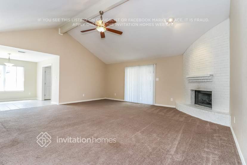 Building Photo - 6402 Big Springs Dr